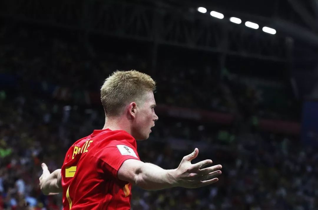 大谷翔平在 2025 年正式回归投手丘，时隔一年再次投出 100 英里火球震惊球界